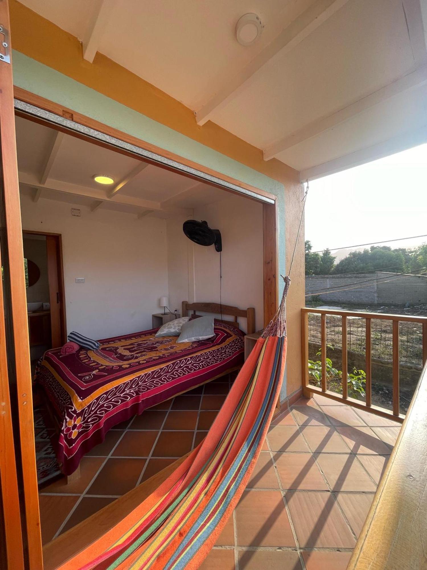 Sistarasta Hotell Palomino Exteriör bild